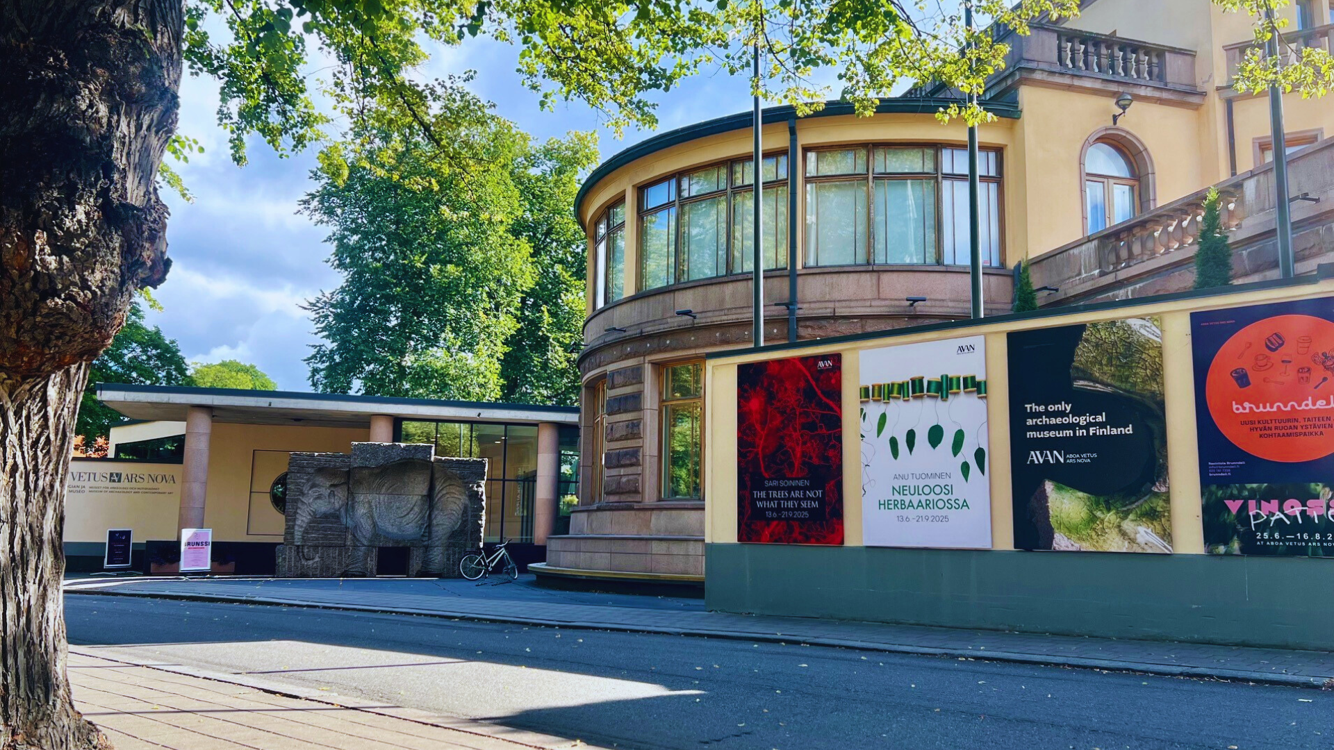 Uudistunut arkeologinen museo ja kesän nykytaiteen näyttelyt vetivät väkeä Aboa Vetus Ars Nova -museoon selvästi enemmän kuin edellisenä kesänä